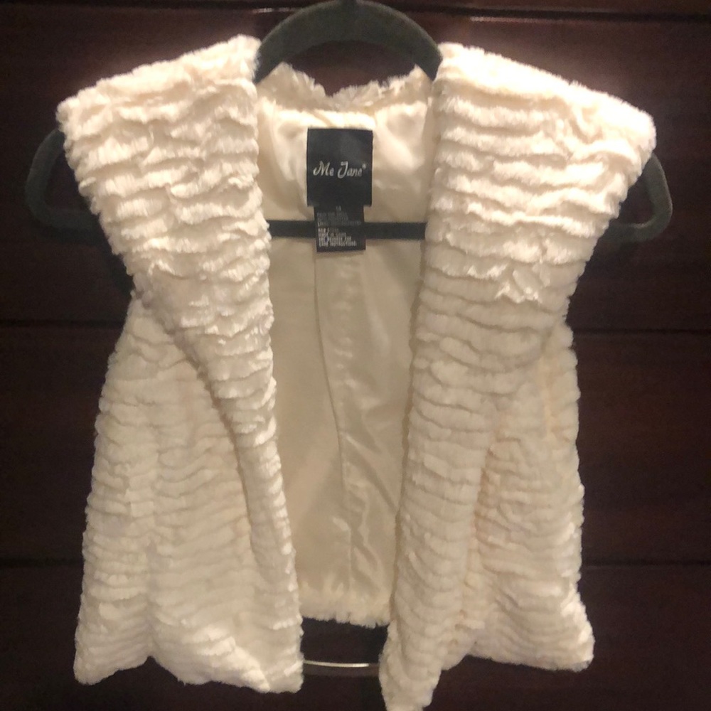 Cream fleece girls vest